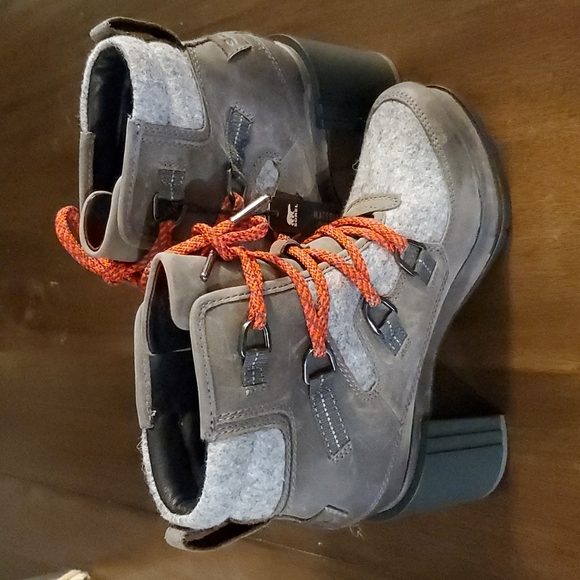 Sorel Blake lace ankle booties w size 7 NWT - Picture 5 of 10